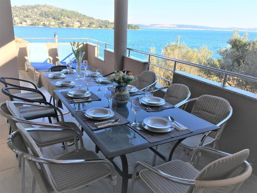 Cosy Apartment On The Beach - Kali Exterior photo